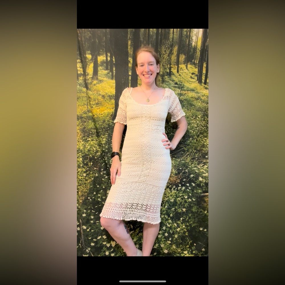 🤍 Forever 21 Cream Crochet Dress Size S- L 100% Viscose